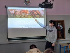 Resized received 1345295970060093 1746694649412